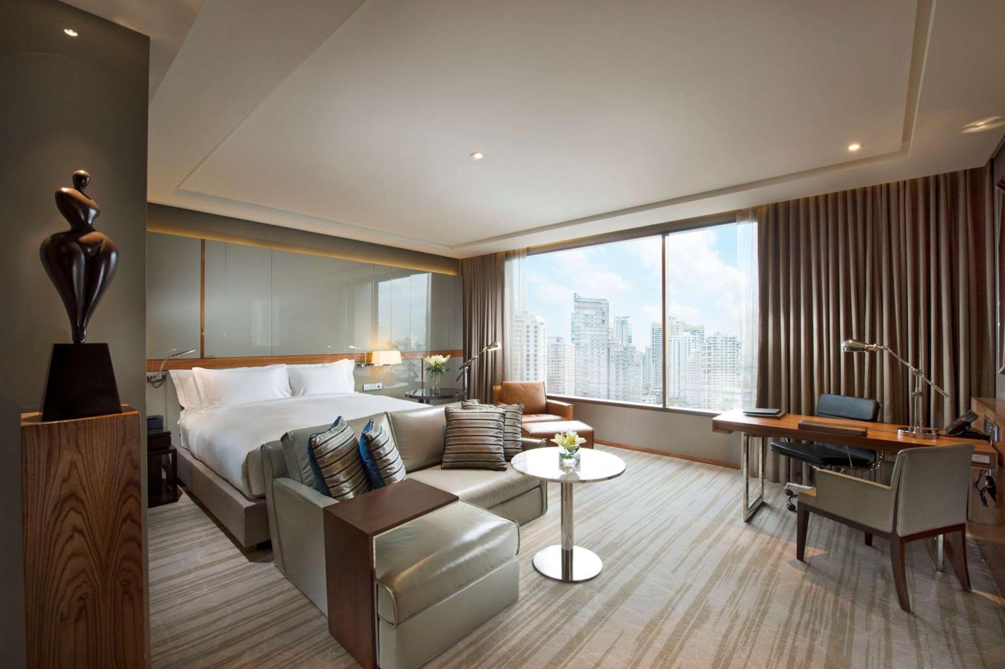 Hilton Sukhumvit Bangkok Hotel Bagian luar foto