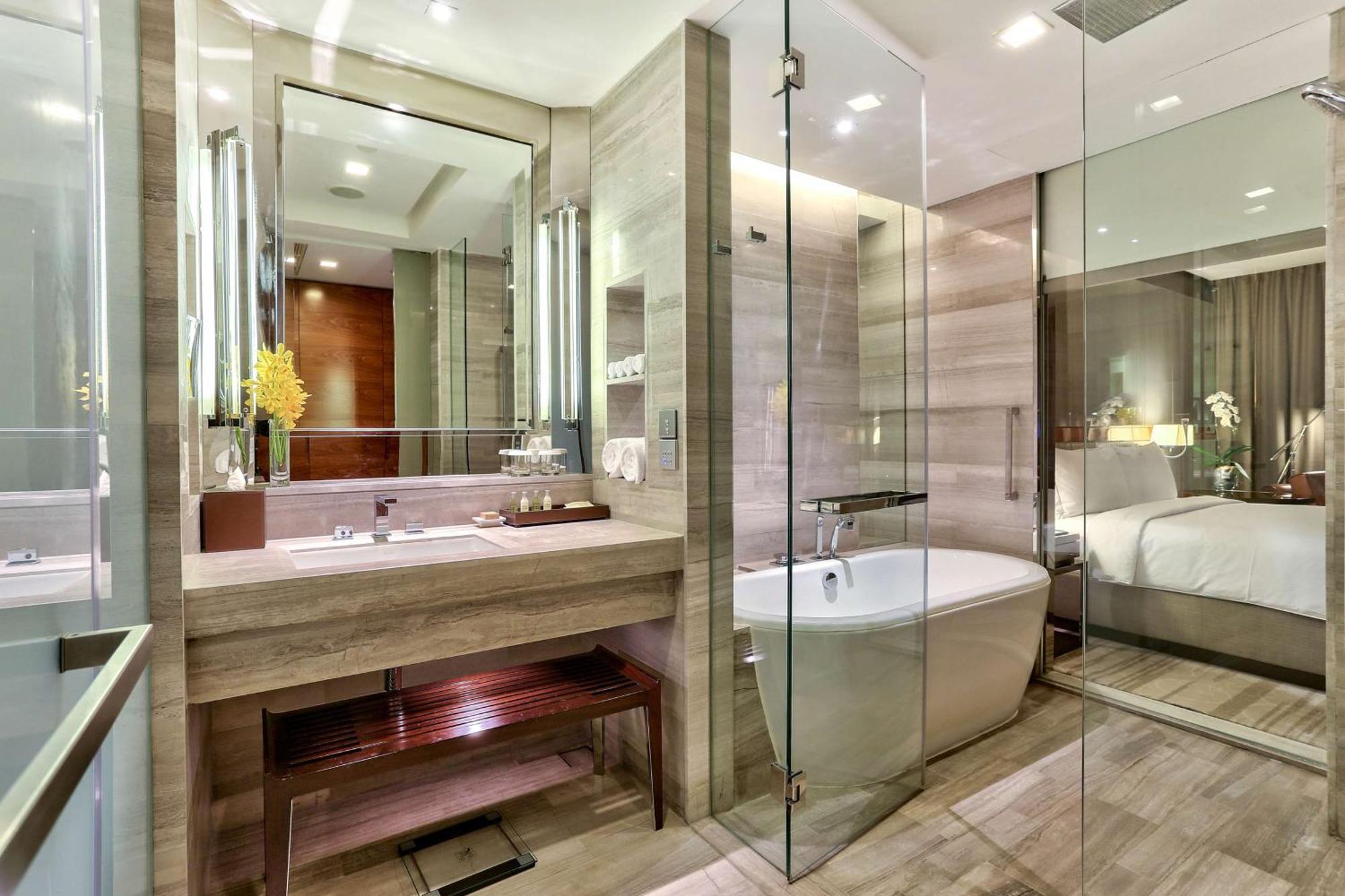 Hilton Sukhumvit Bangkok Hotel Bagian luar foto