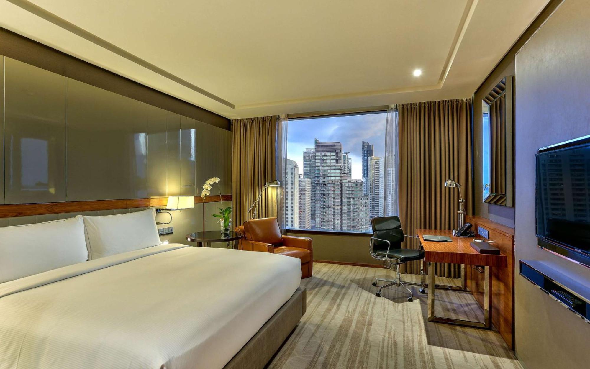 Hilton Sukhumvit Bangkok Hotel Bagian luar foto